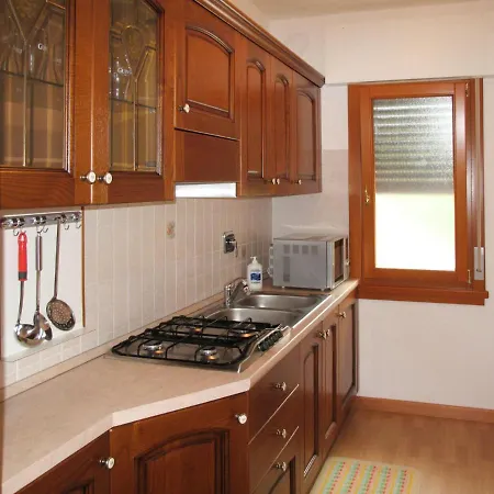 Locazione Turistica Casa Dei Fiori - Cpp400 Tatil Evi