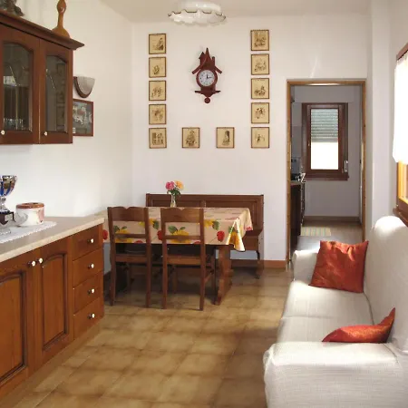 Locazione Turistica Casa Dei Fiori - Cpp400 Tatil Evi *