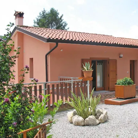 Locazione Turistica Casa Dei Fiori - Cpp400 Tatil Evi